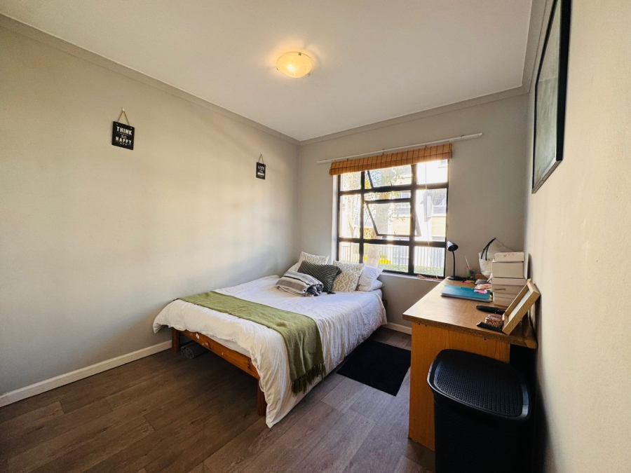 2 Bedroom Property for Sale in Somerset West Mall Triangle Western Cape